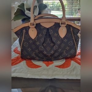 Louis Vuitton Monogram Tivoli PM Handbag